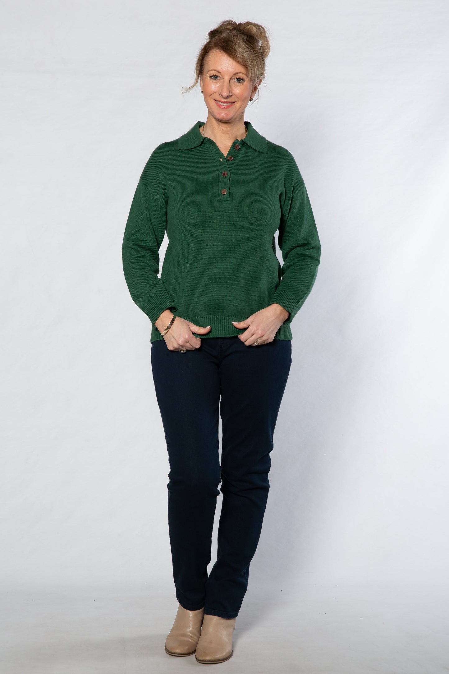 Knit sweater with collar and button neck opening 5563-GREEN