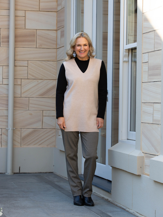 Fine houndstooth Straight leg Pull-on  Capri Pant #6144 Black/Latte