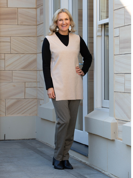 Fine houndstooth Straight leg Pull-on  Capri Pant #6144 Black/Latte