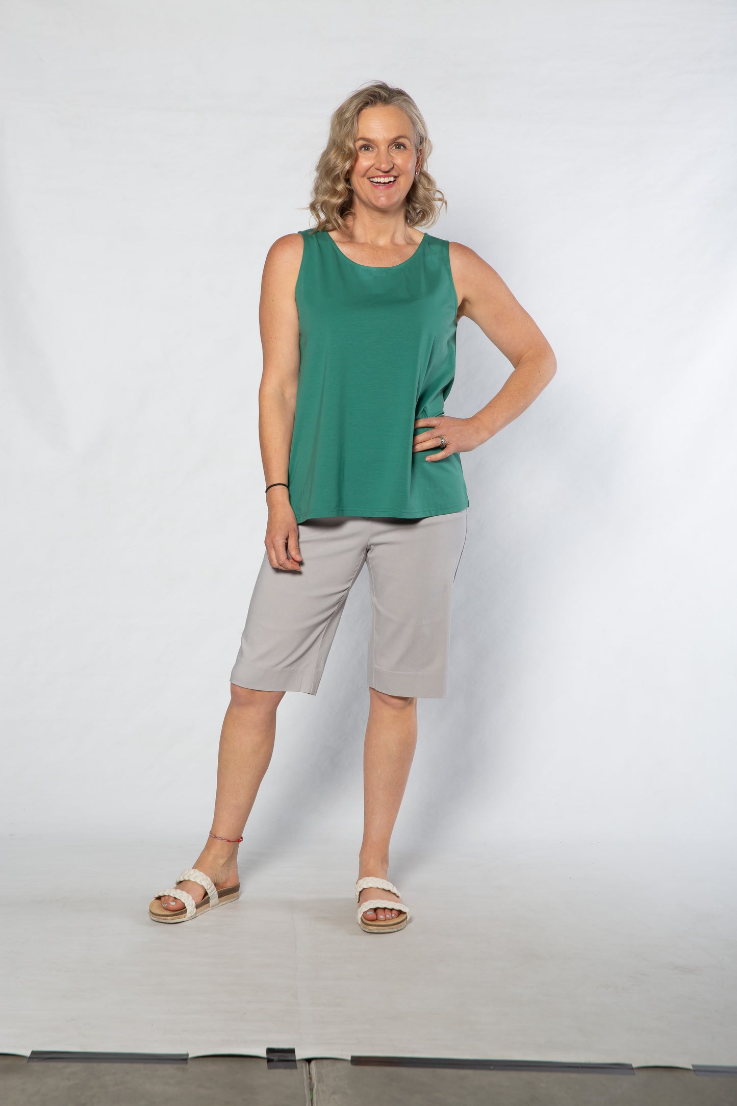Pull on bengaline knee length short #6255 Grey Mist