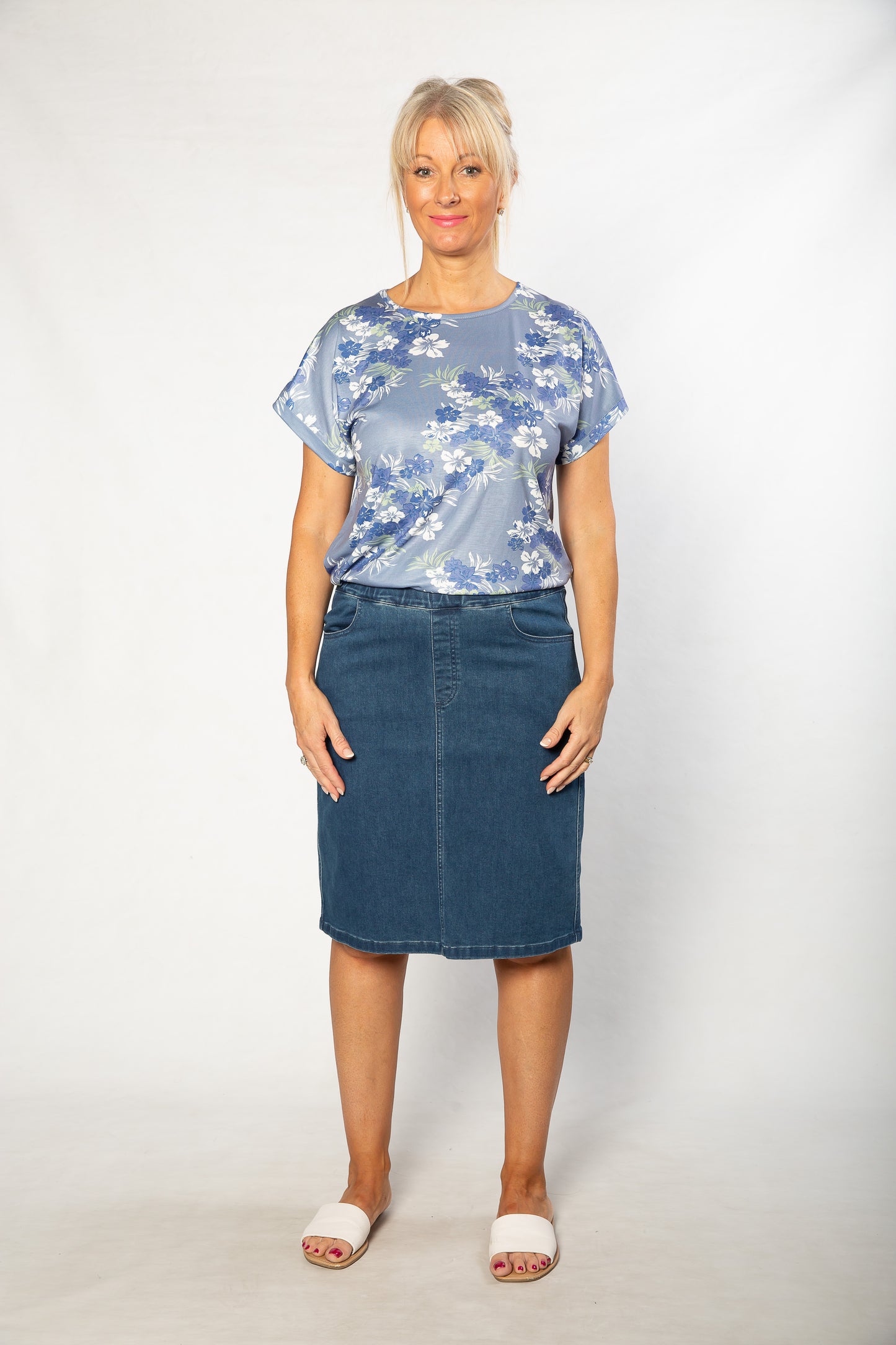 Stretch Cotton Pull-on Denim Skirt with pockets - #4010 Icewash