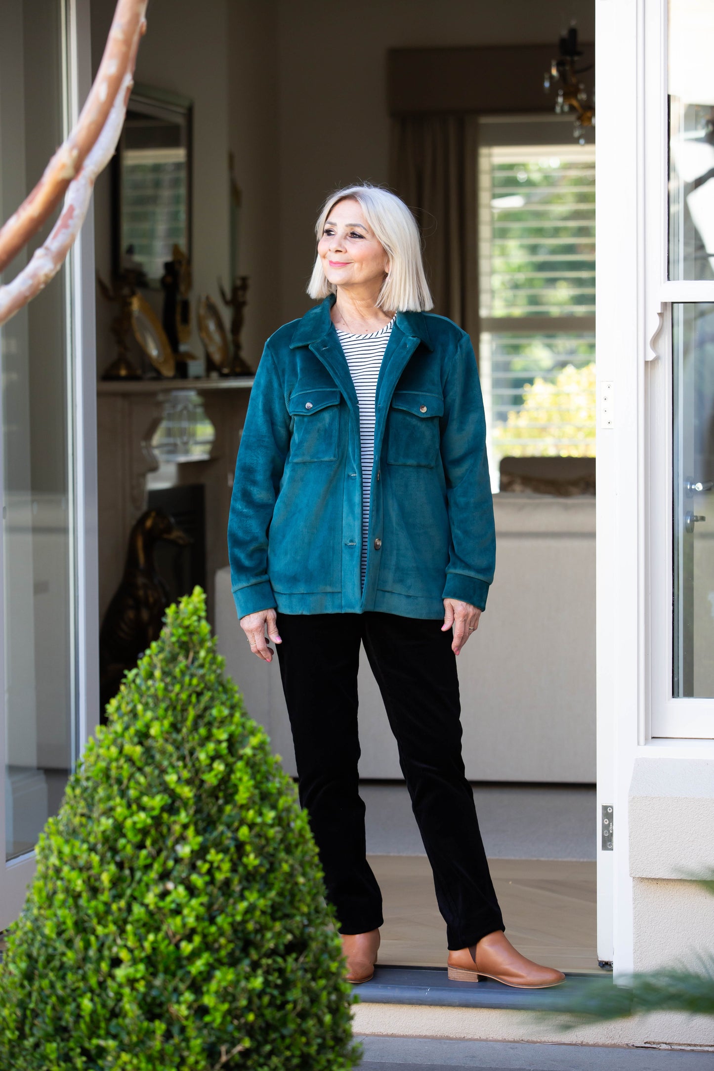 Velvet -Touch stretch cord jacket - 9232 Green