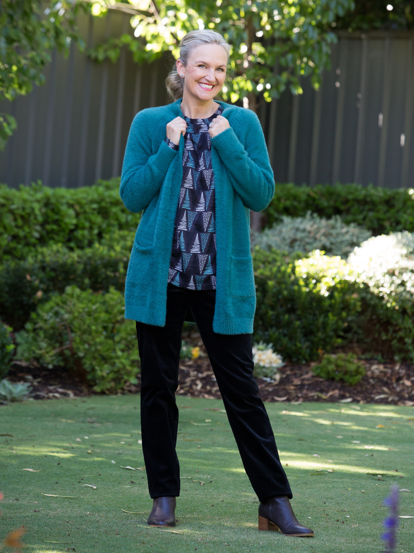 Soft Cosy yarn cardigan #5380 Green
