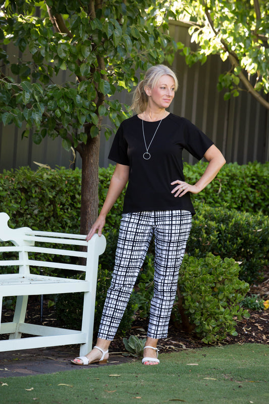 Printed bengaline 7/8 length pant #6711 - Black