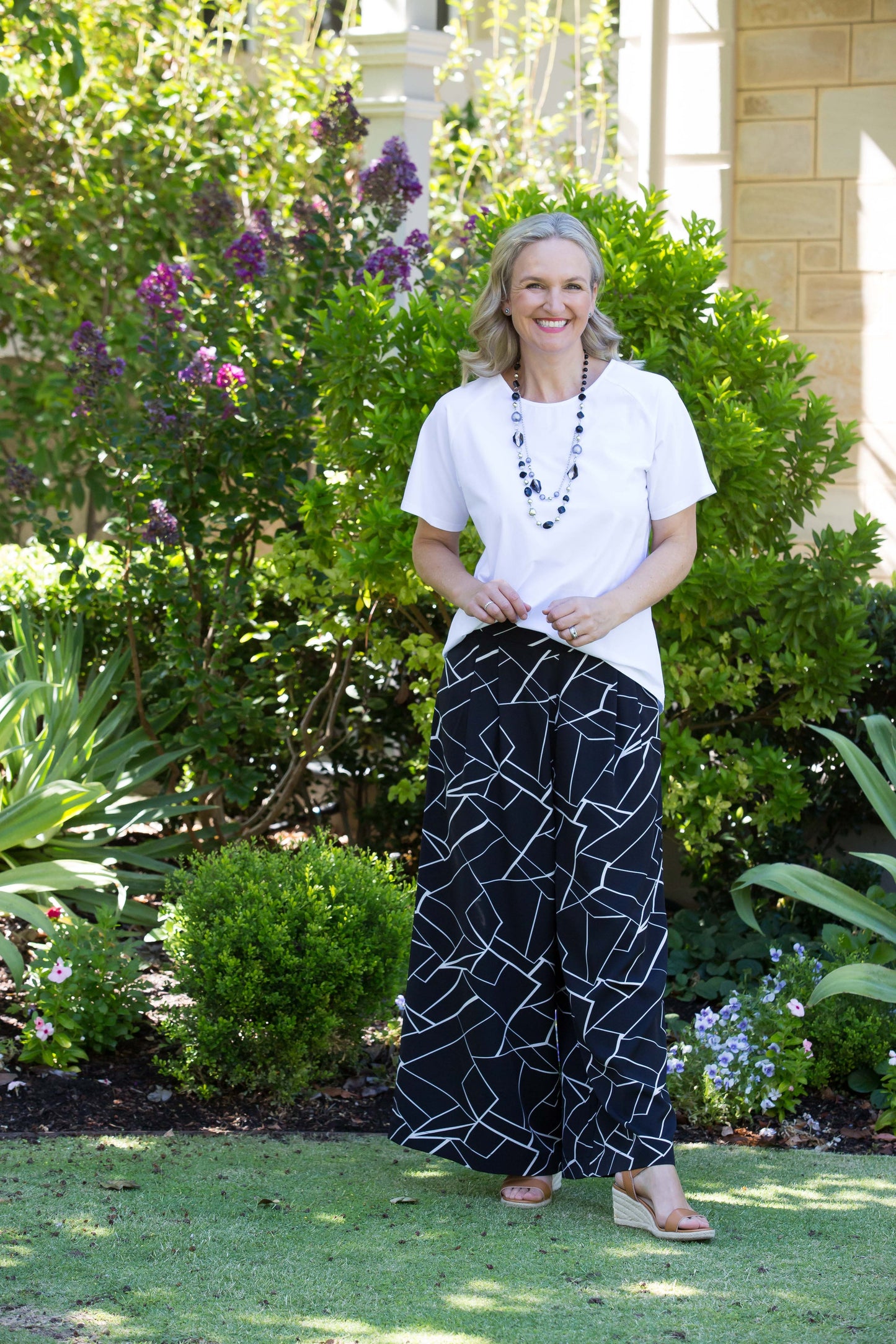 Relaxed Wide Leg, 7/8 length Printed Pant with pockets #6200 - Black