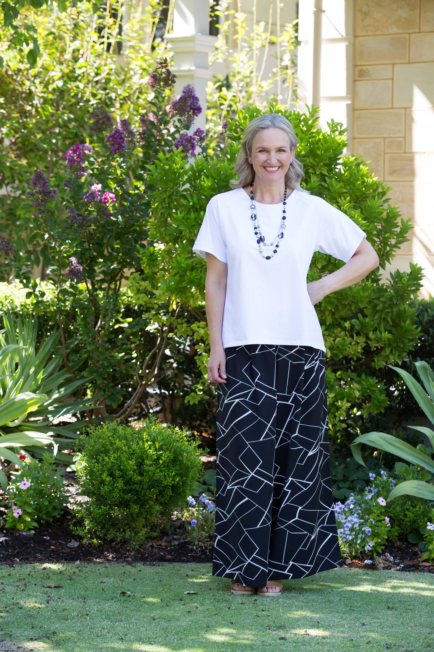 Relaxed Wide Leg, 7/8 length Printed Pant with pockets #6200 - Black