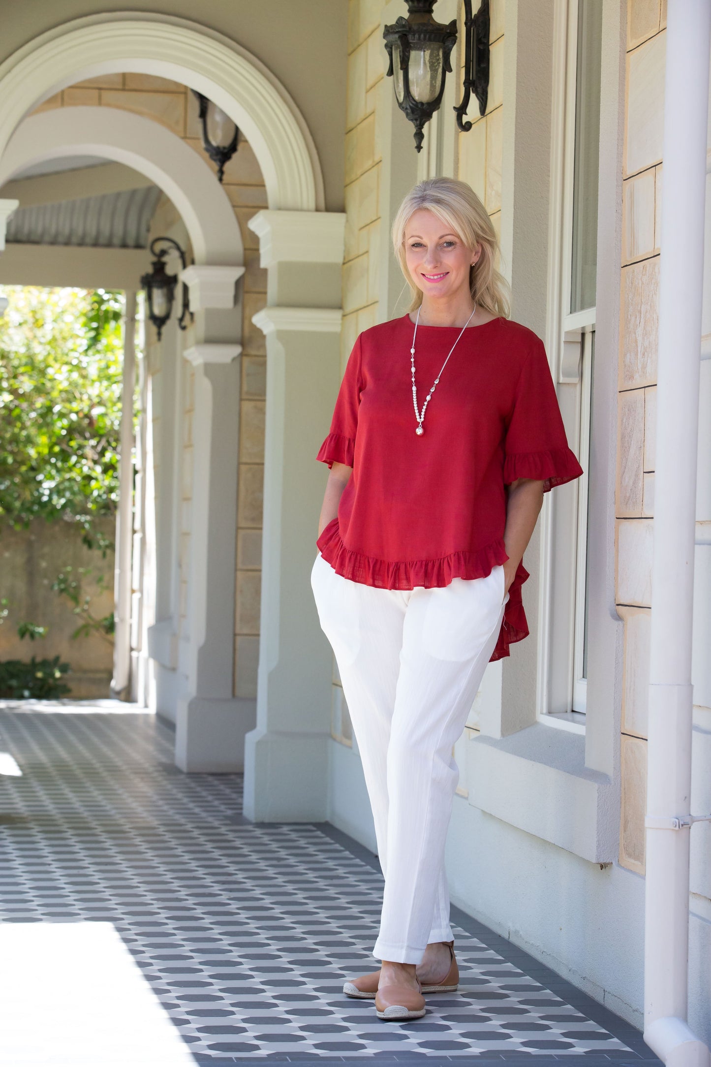 Linen Blend Short sleeve top with ruffle sleeve and hem edge finish #493 Paprika