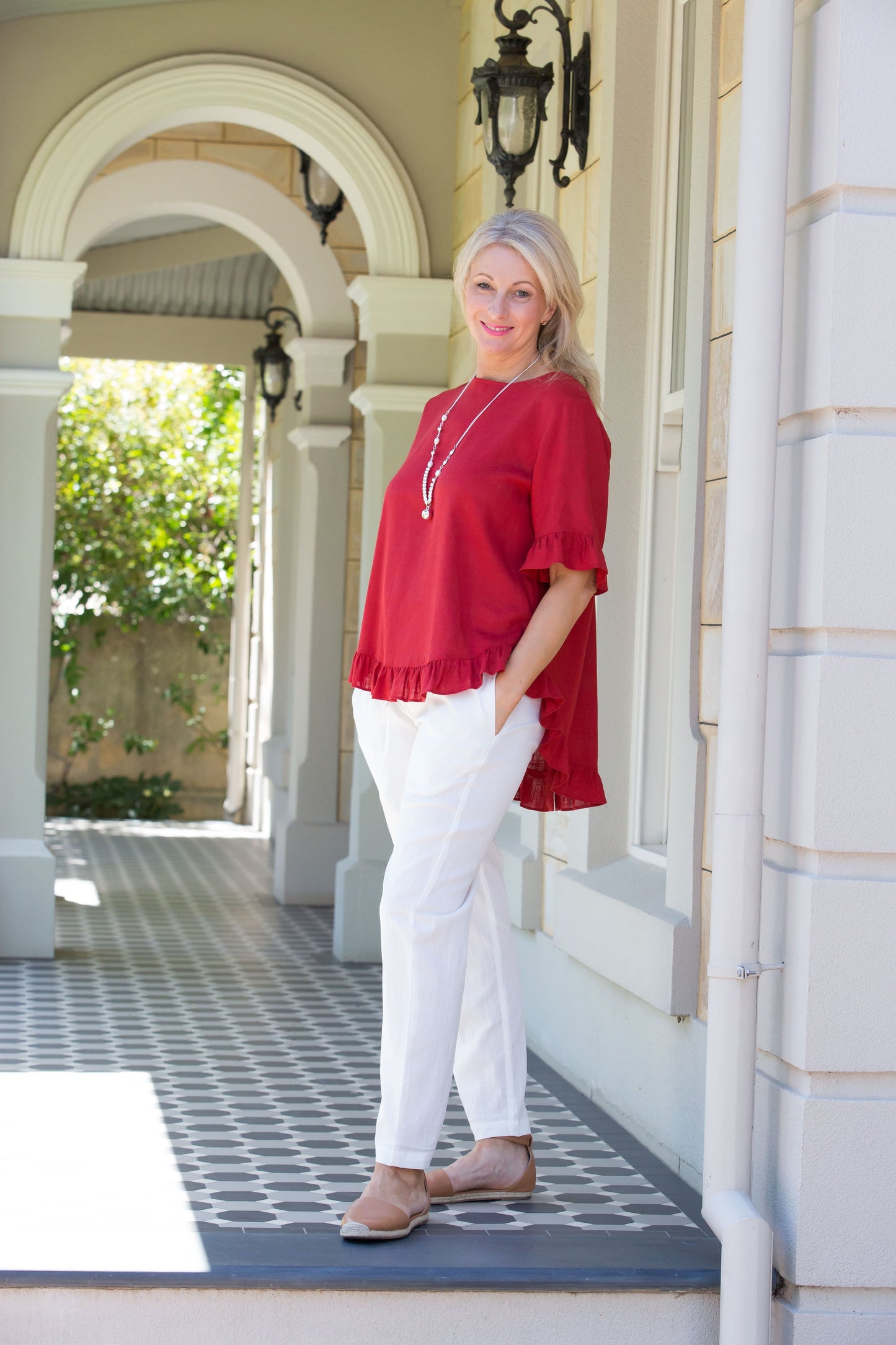 Linen Blend Short sleeve top with ruffle sleeve and hem edge finish #493 Paprika