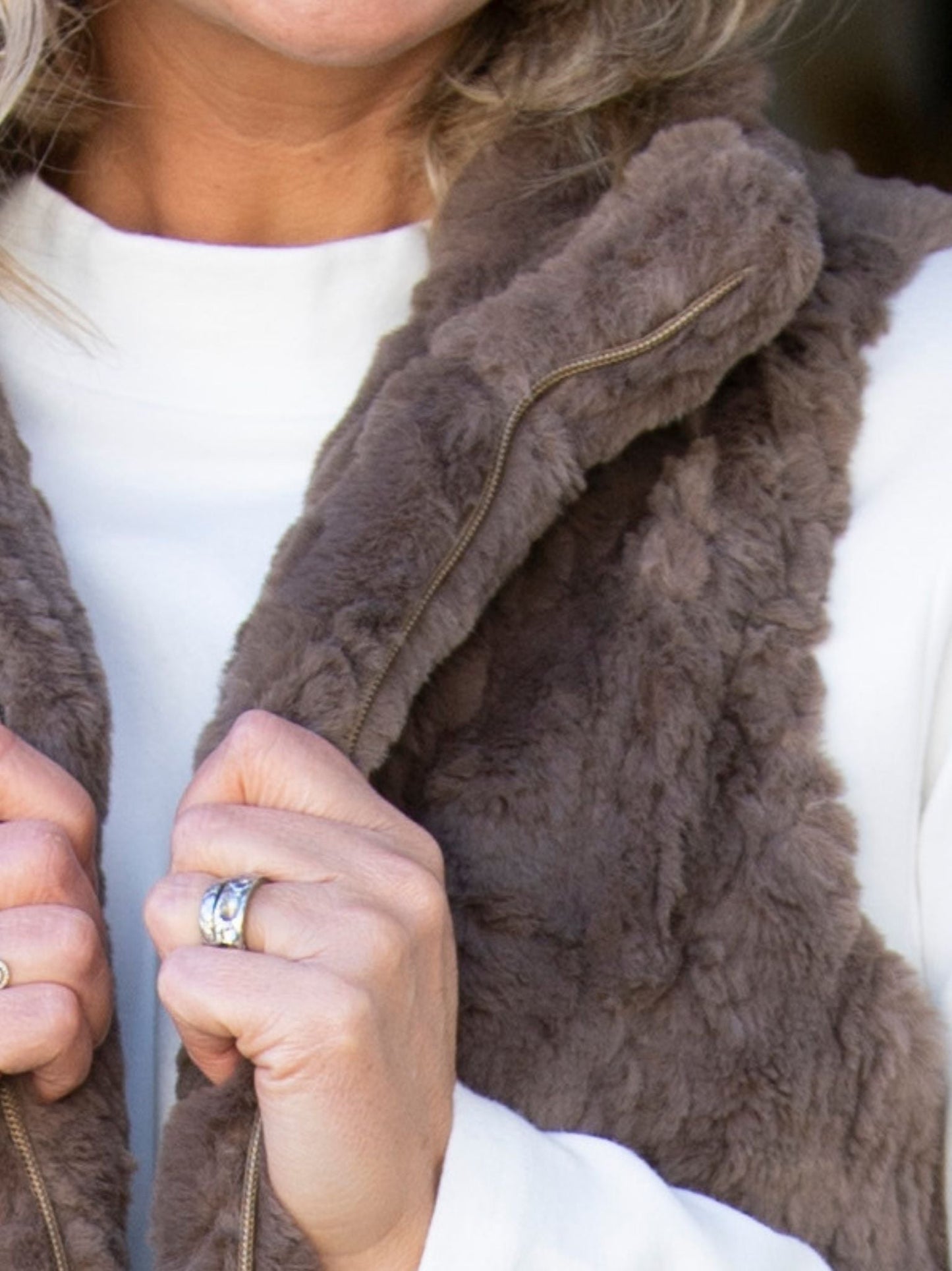 Super Soft Faux Fur Vest with Zip Opening #2000 - Latte