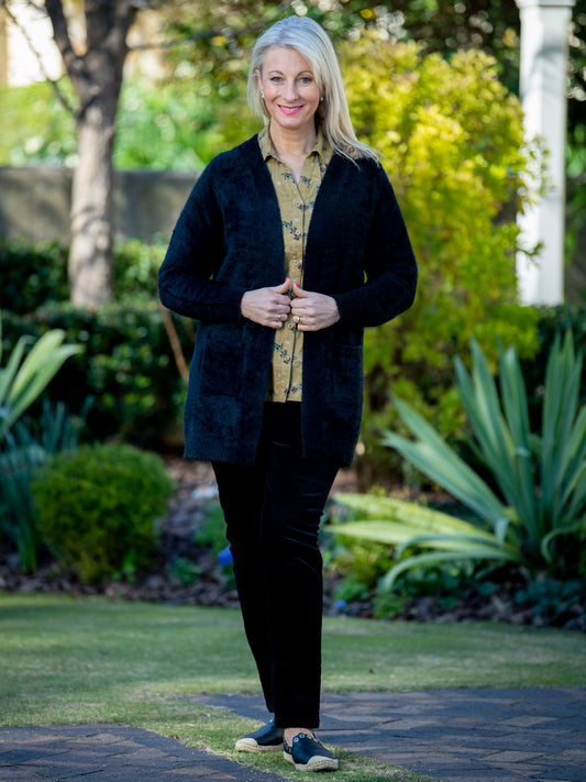 Soft Cosy "bunny" yarn cardigan with patch pockets #5380 Black