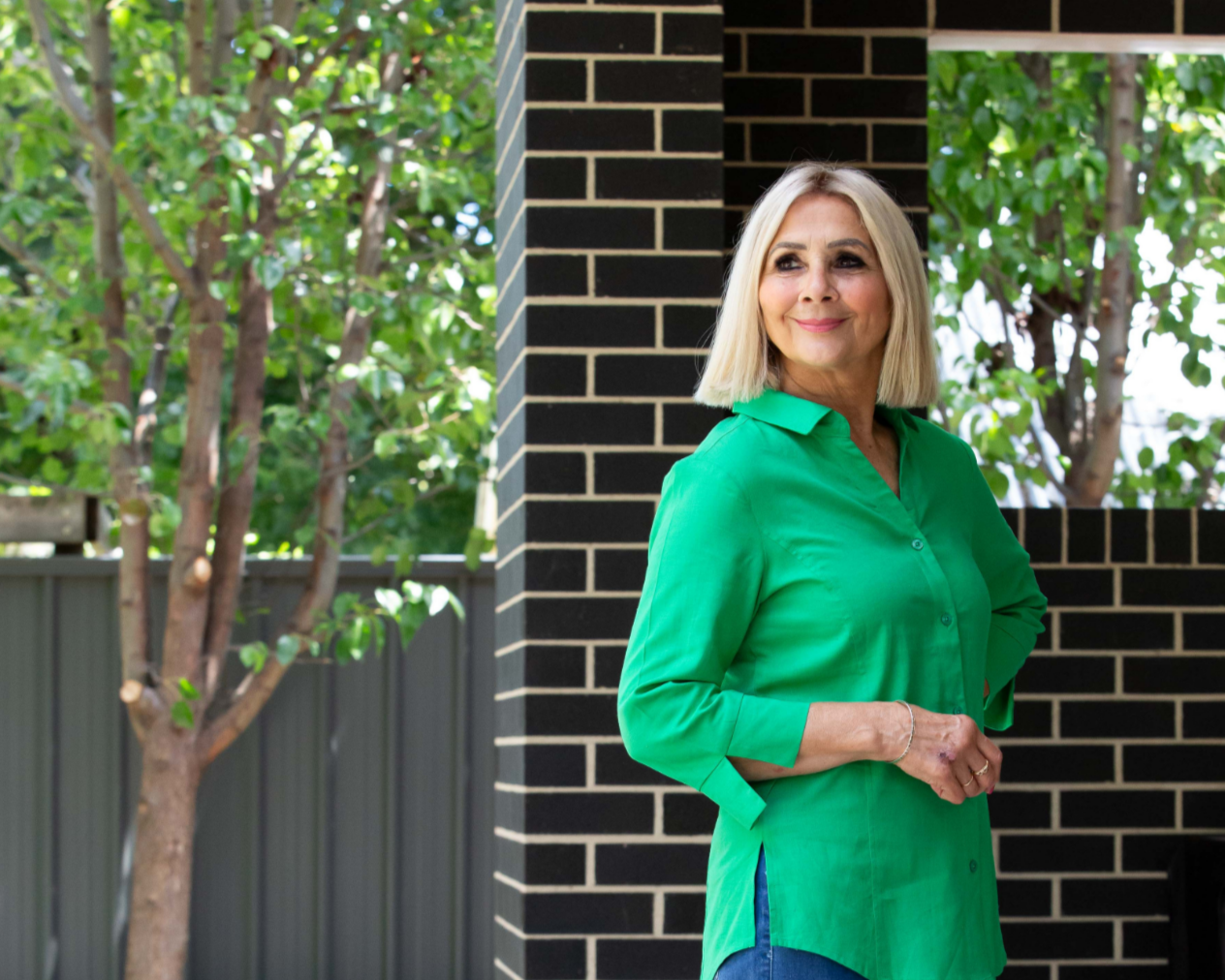 Semi-Fitted Linen Blend 3/4 sleeve shirt #3330 - Green