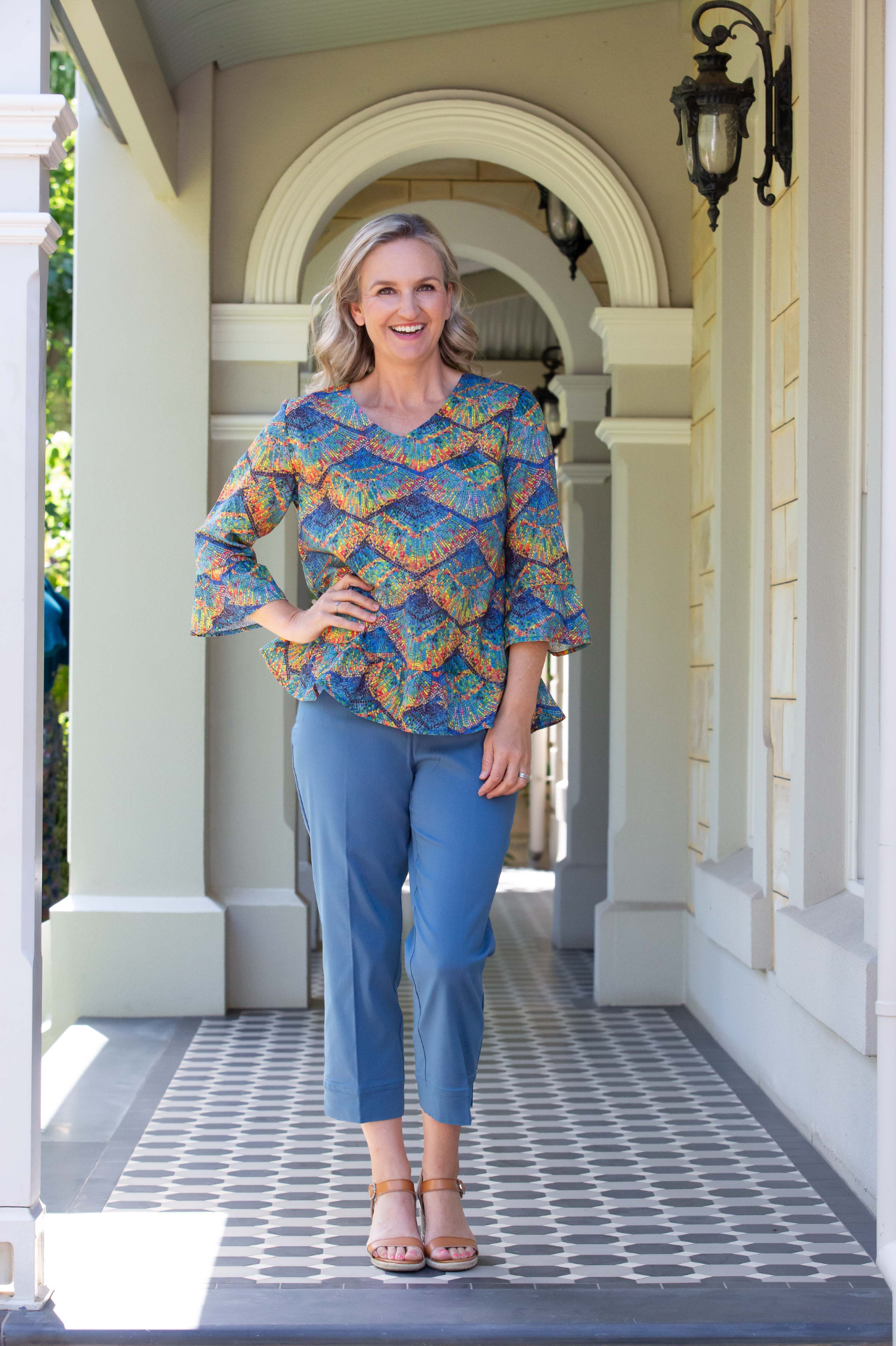 3/4 Bell sleeve print top gathered hem edge finish #568 - Mosaic