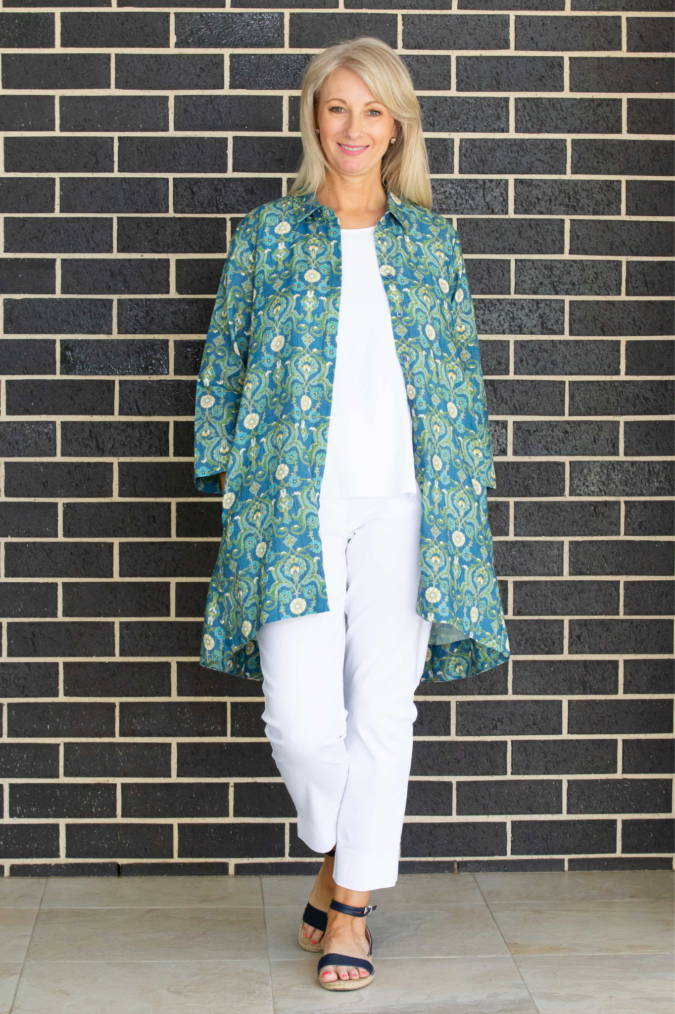 Hi-Lo hem Cotton blend "William Morris" print longline Shirt/Jacket with Pockets #3996 - Blue