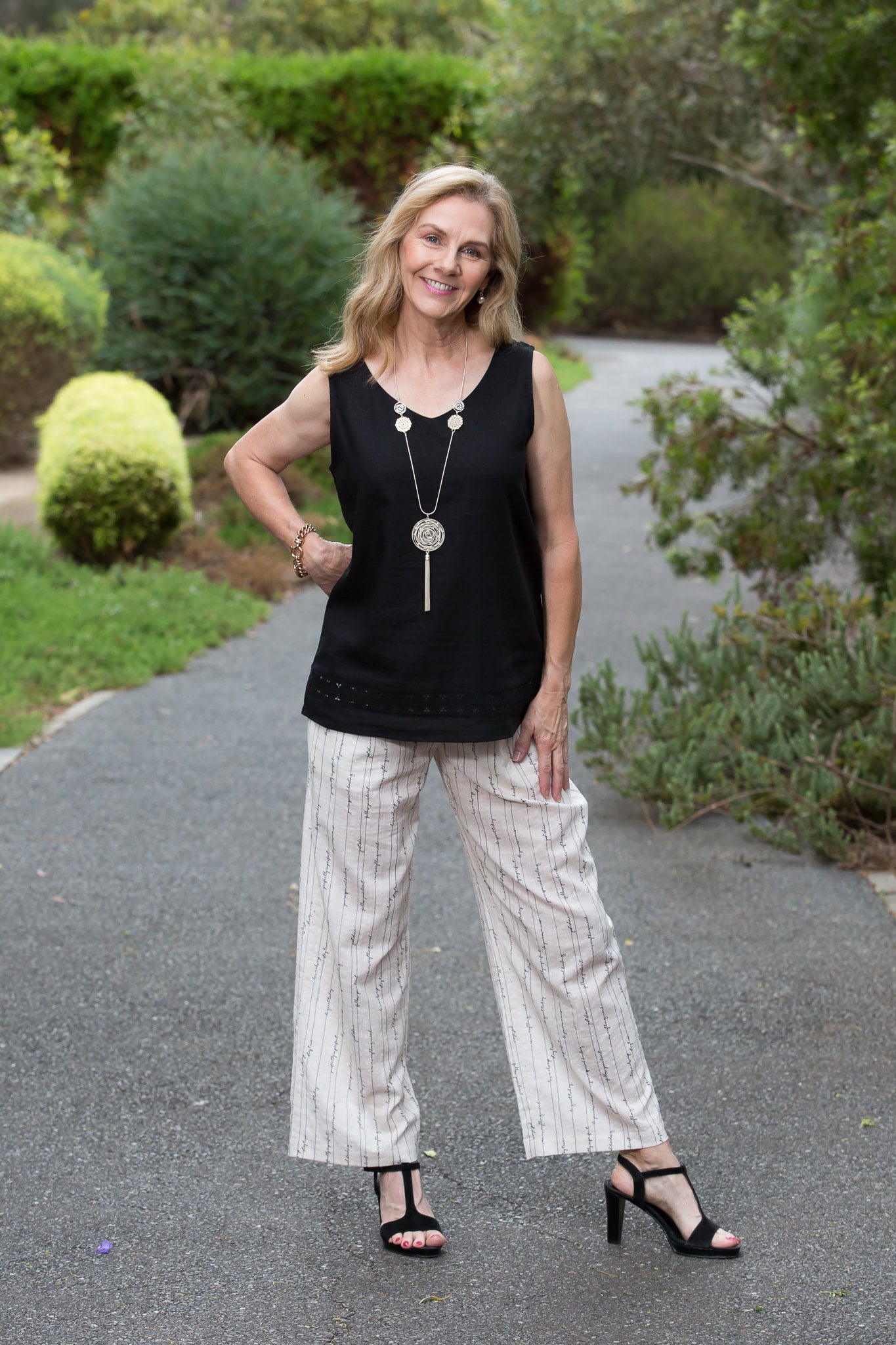 Linen viscose lace trim v-neck top #295 Black
