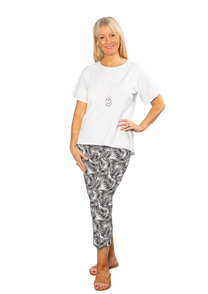 Printed bengaline 3/4 length pant - Black Palm #6767
