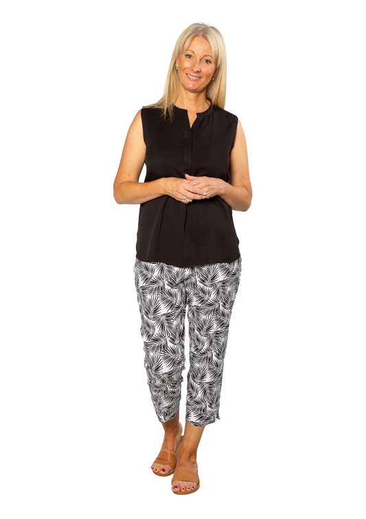 Printed bengaline 3/4 length pant - Black Palm #6767