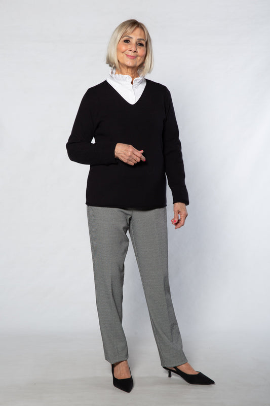 Fine gauge v-neck sweater #5117 - BLACK