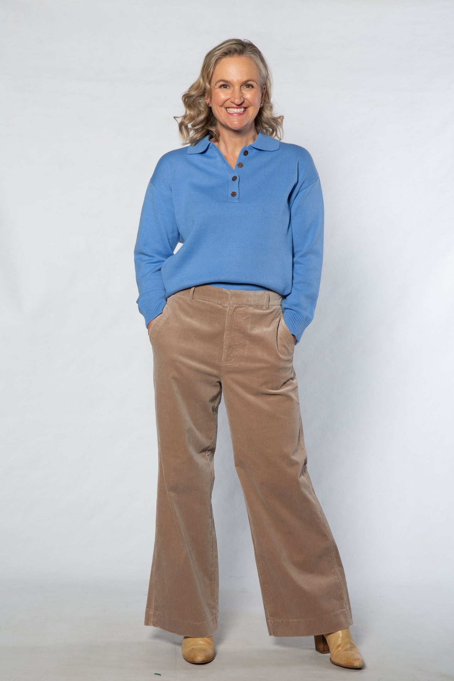 Knit sweater with collar and button neck opening 5563-BLUE