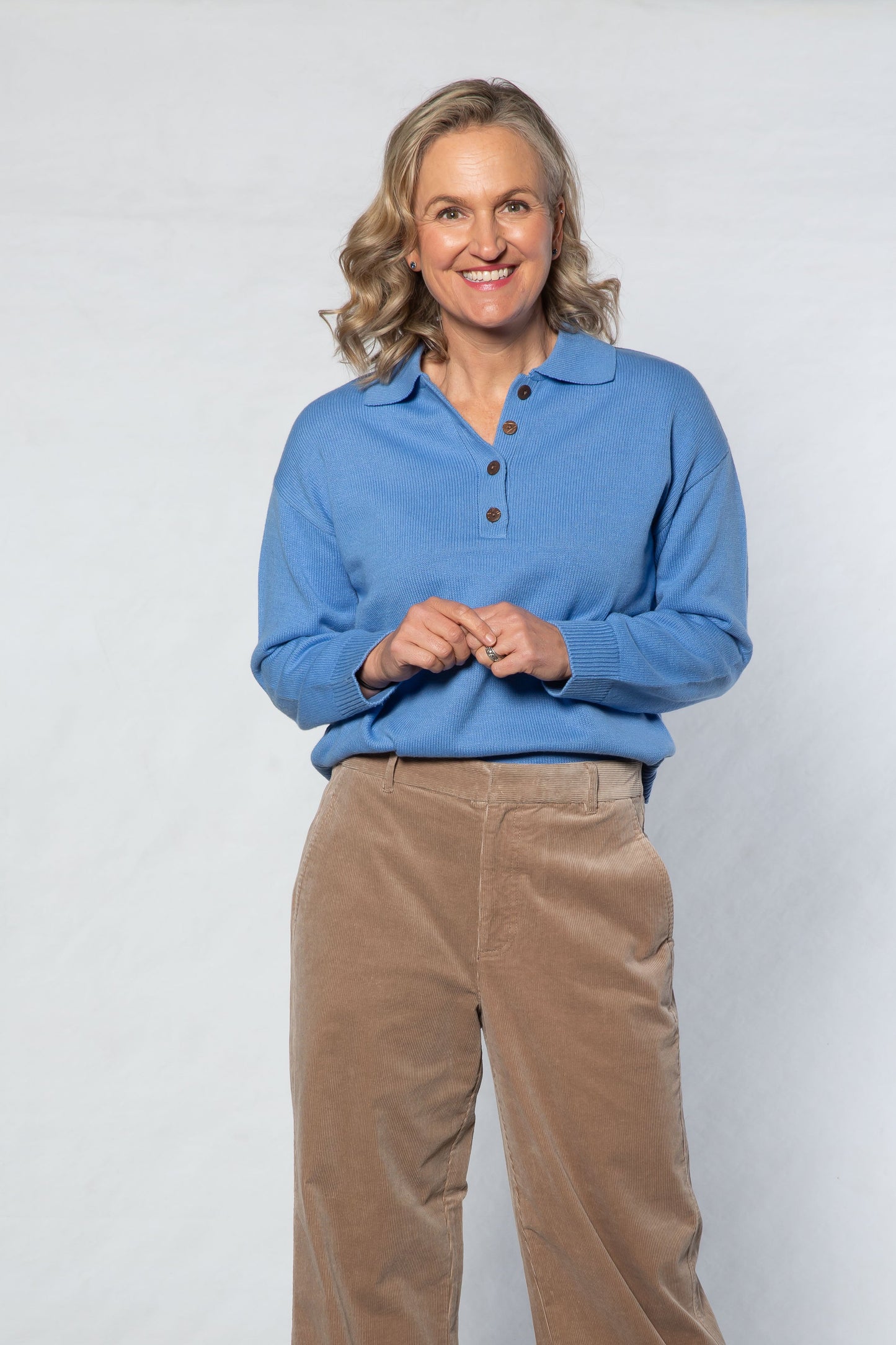 Knit sweater with collar and button neck opening 5563-BLUE