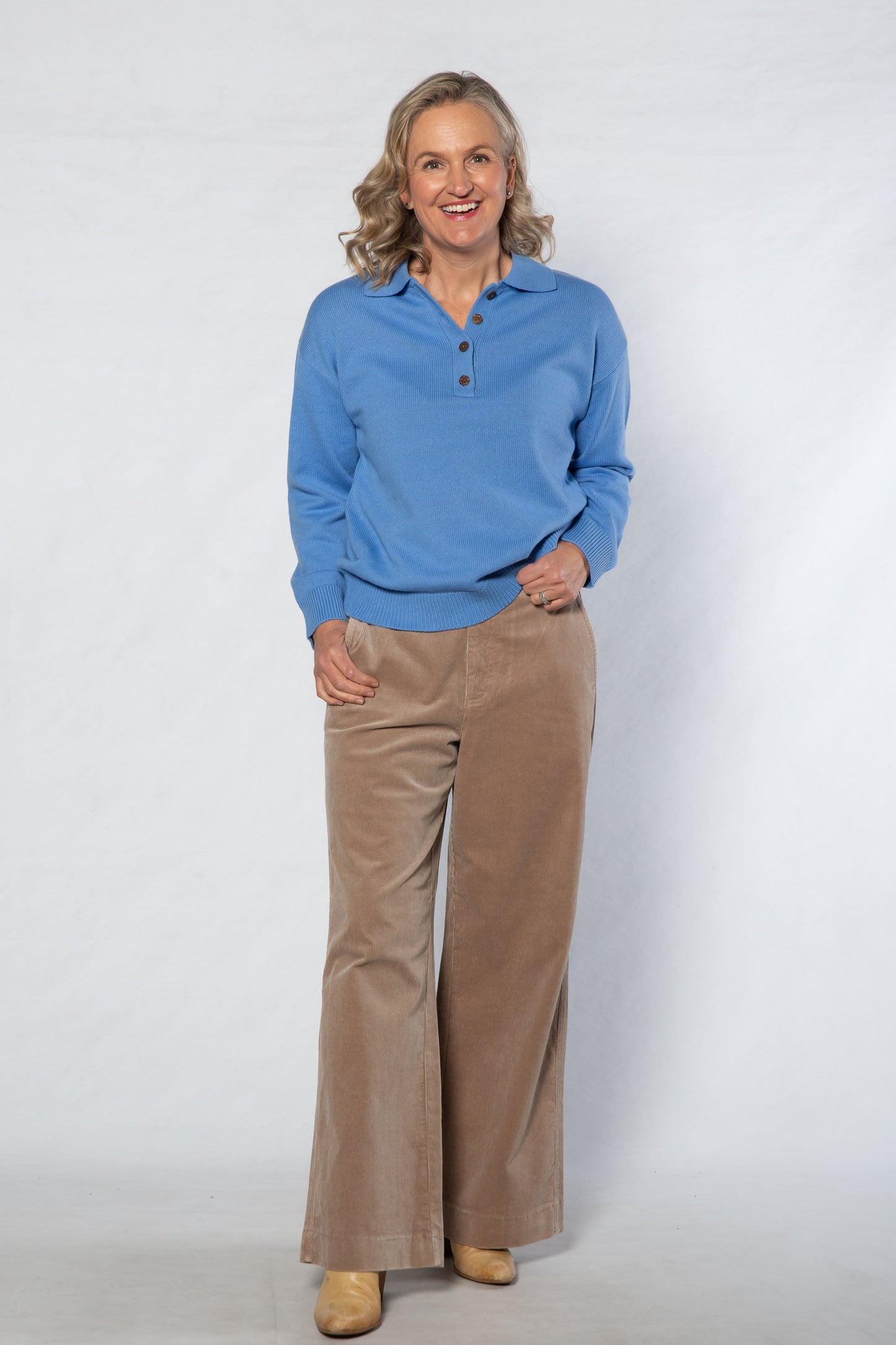 Knit sweater with collar and button neck opening 5563-BLUE