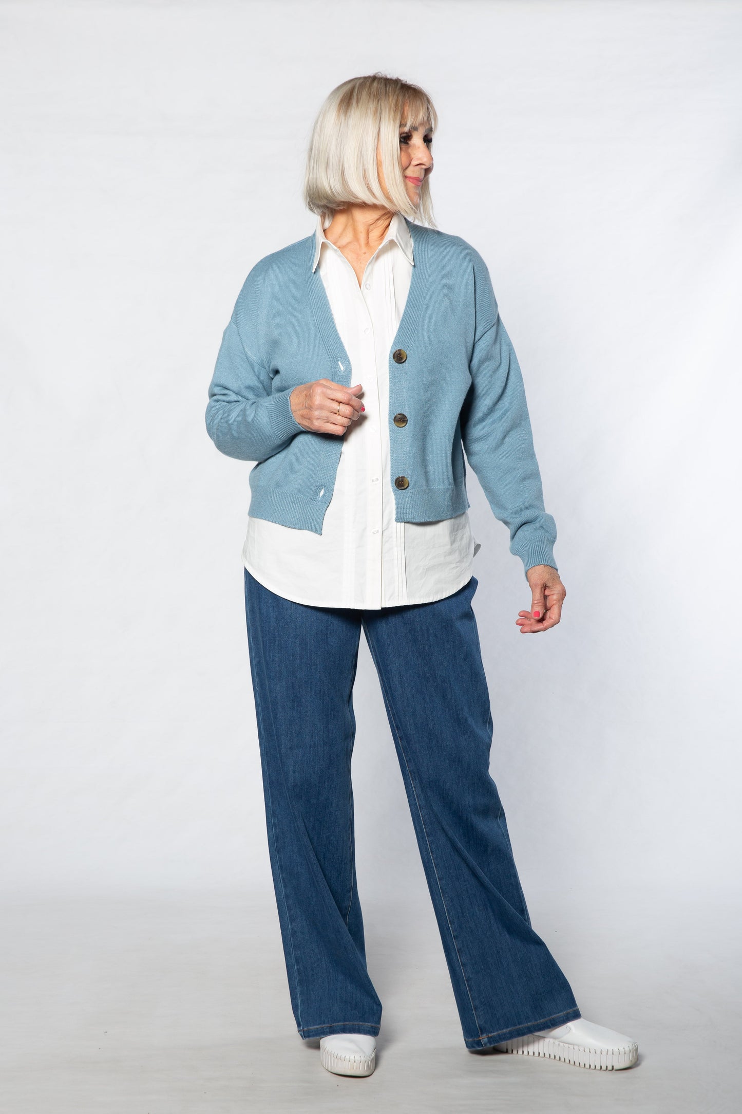 V-Neck 3 button cardigan #5802 - BLUE