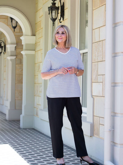 Short sleeve stretch cotton tee with rounded V-neck #143 White/Black