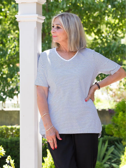 Short sleeve stretch cotton tee with rounded V-neck #143 White/Black